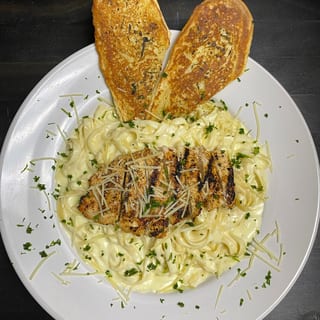 Chicken Fettuccine Alfredo